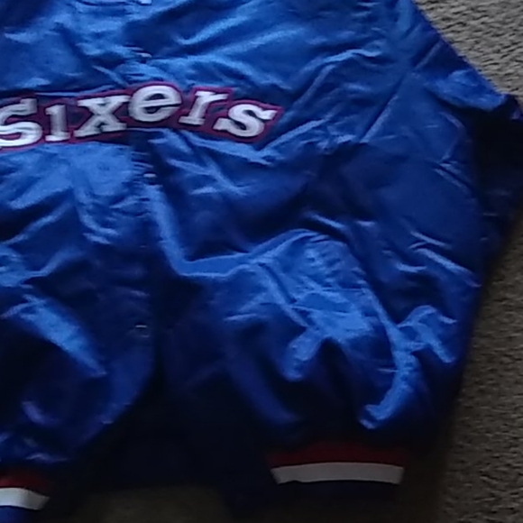 Jacket - Picture 3 of 4